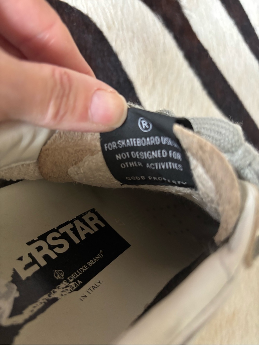 Golden Goose White Sneakers with Silver Star - Picture 4 of 12